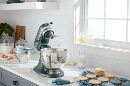 KitchenAid 4,8 L 5KSM175 Artisan Küchenmaschine Pastrylover mit Kunststofffleischwolf+Spritzgebäckvorsatz und Patisserie Buch